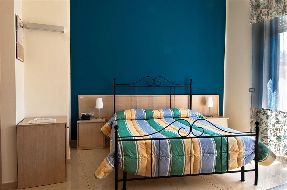 Hotel Residence Empedocle Messina Exterior photo