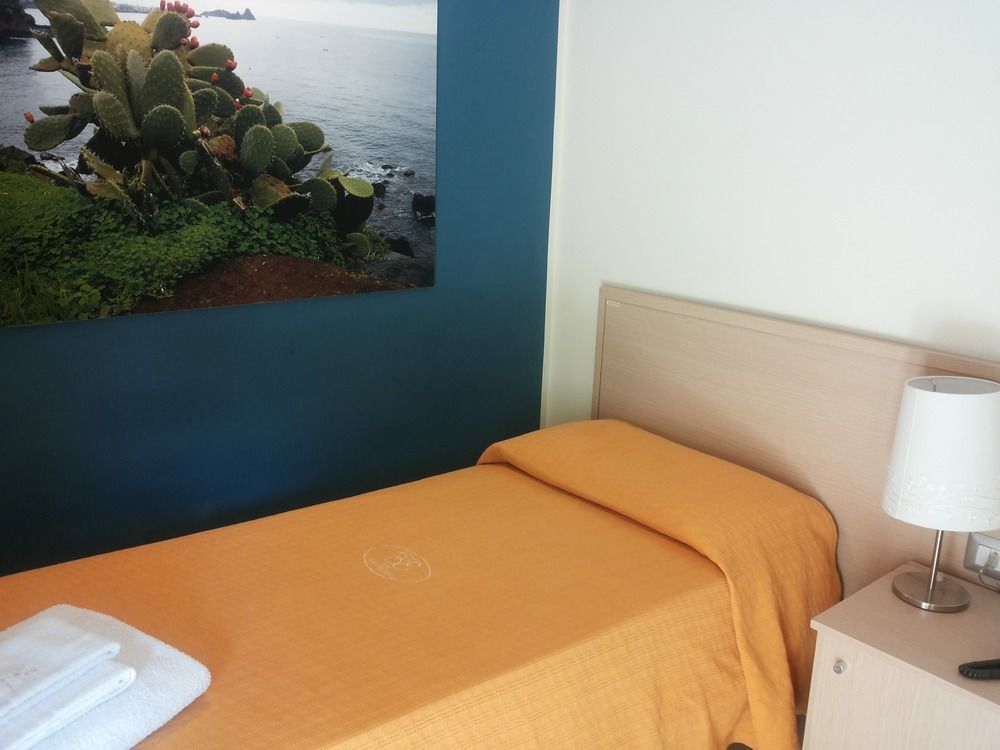 Hotel Residence Empedocle Messina Exterior photo