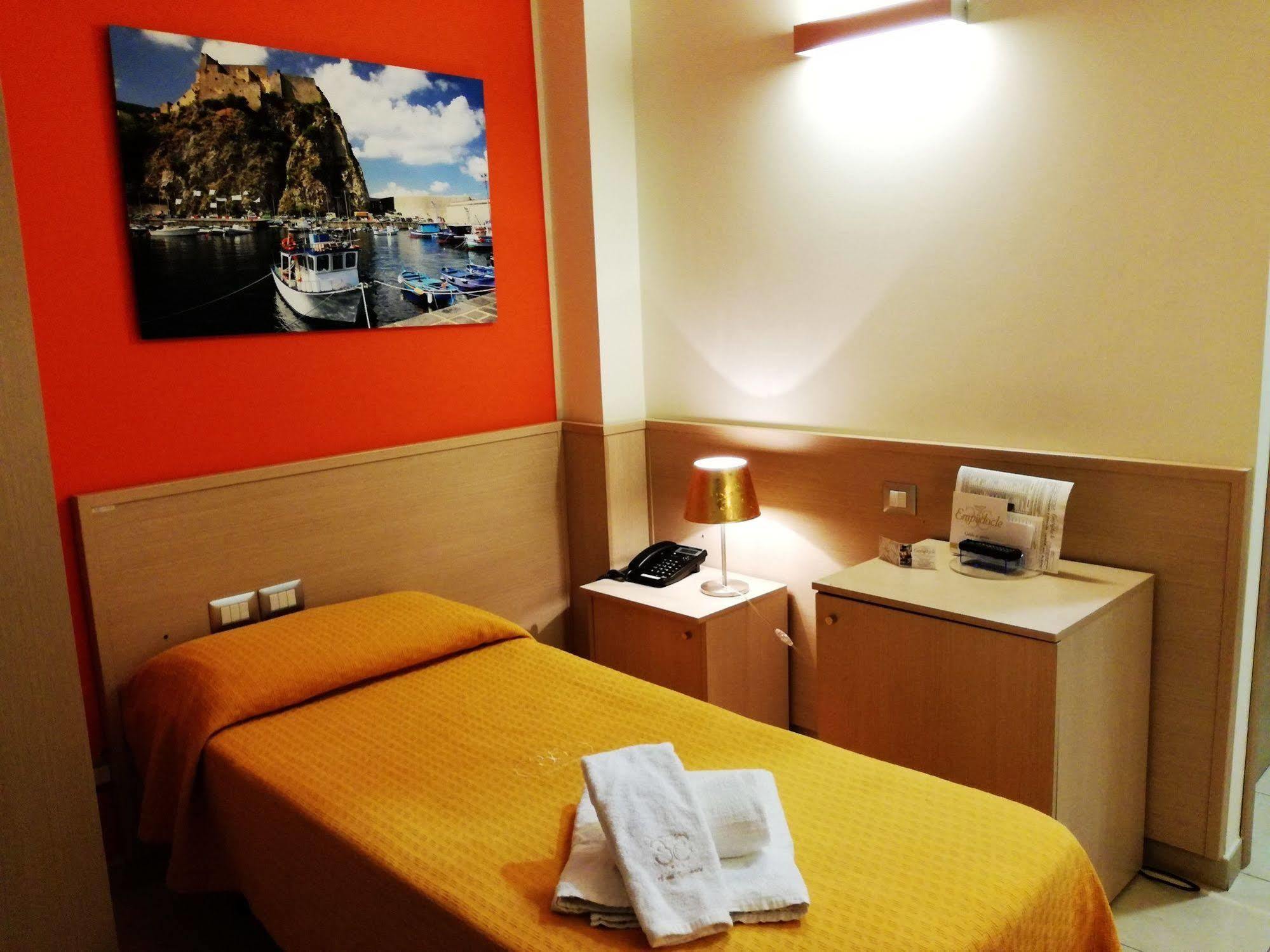 Hotel Residence Empedocle Messina Exterior photo
