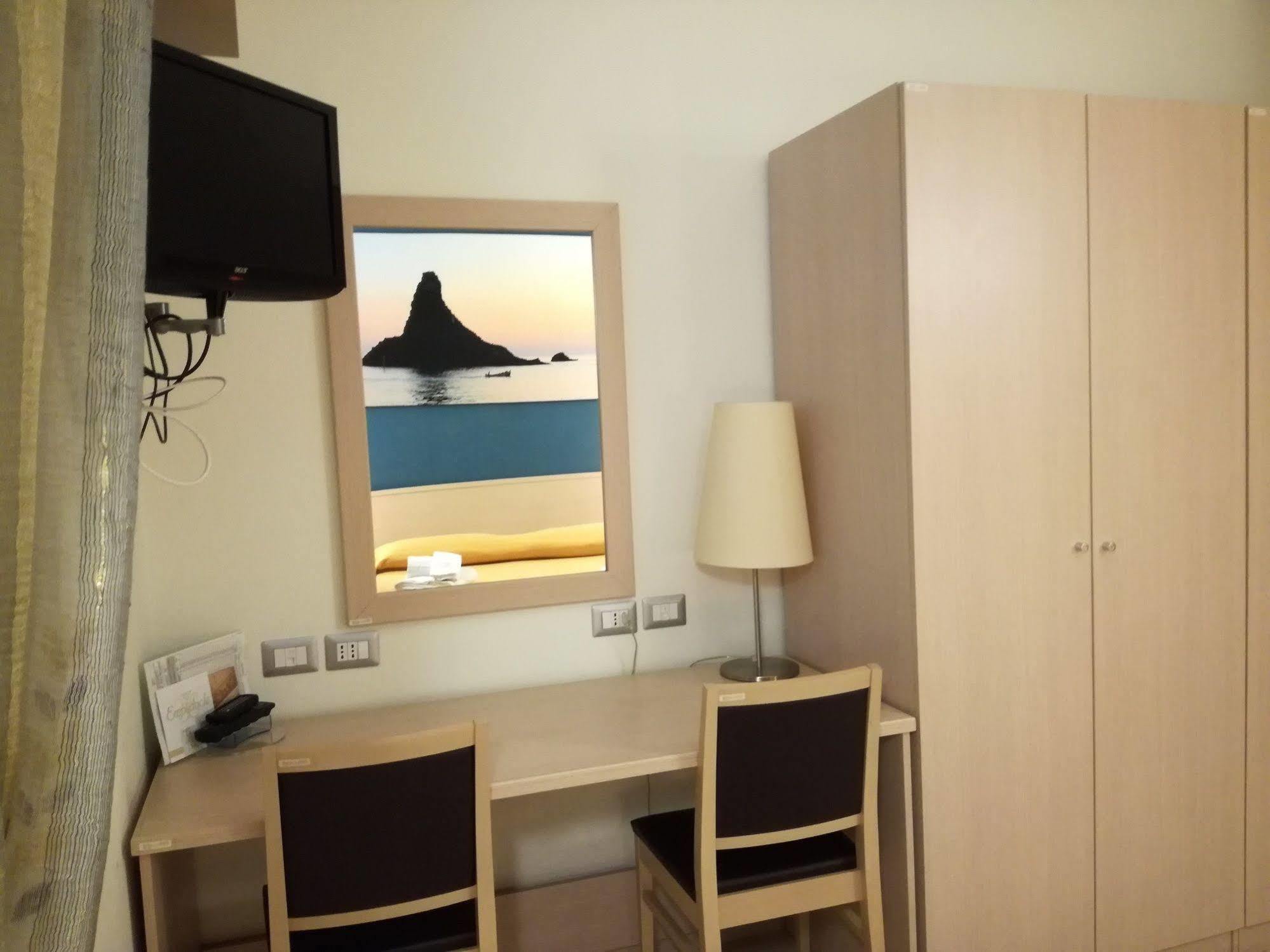 Hotel Residence Empedocle Messina Exterior photo