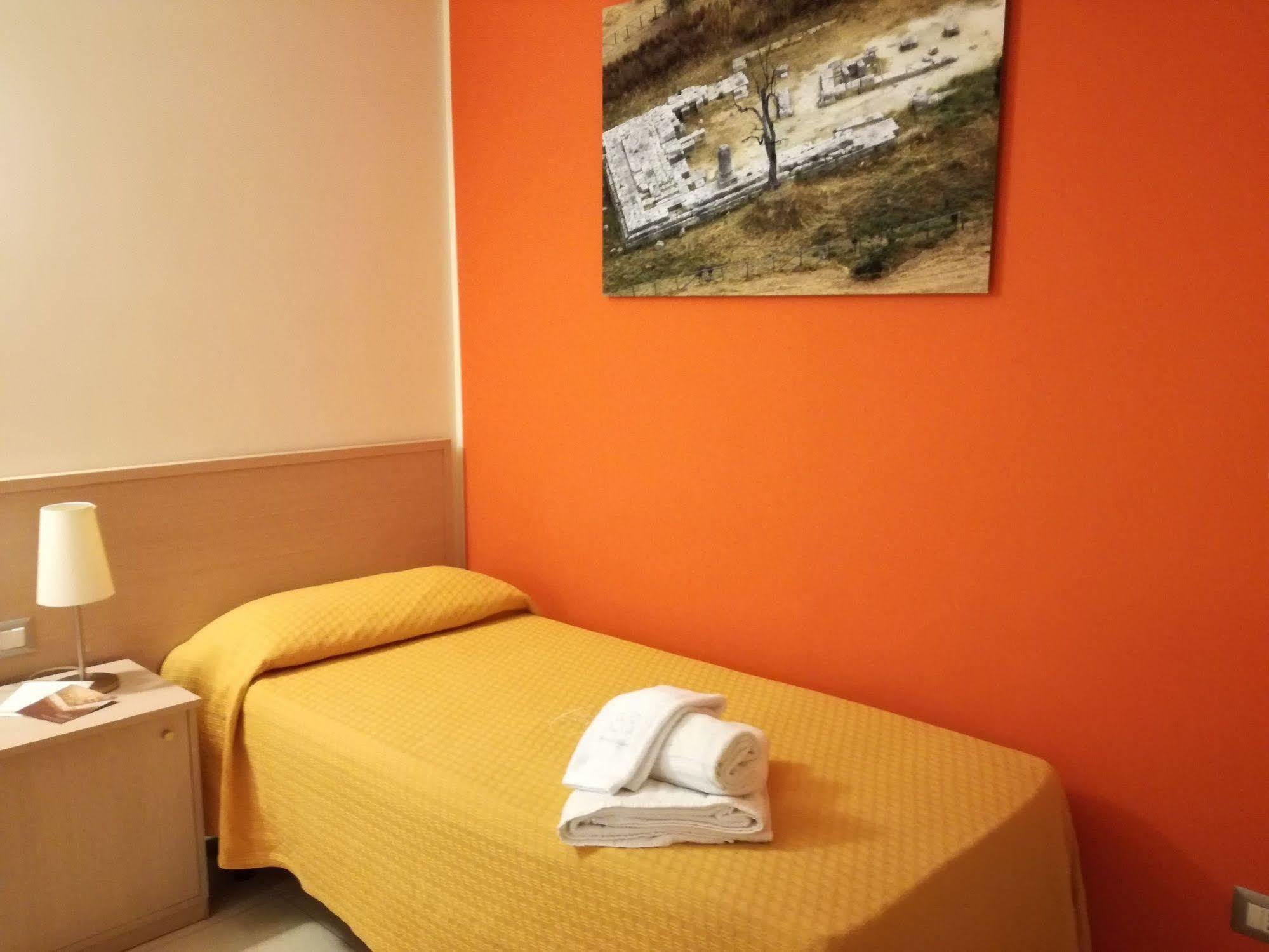 Hotel Residence Empedocle Messina Exterior photo