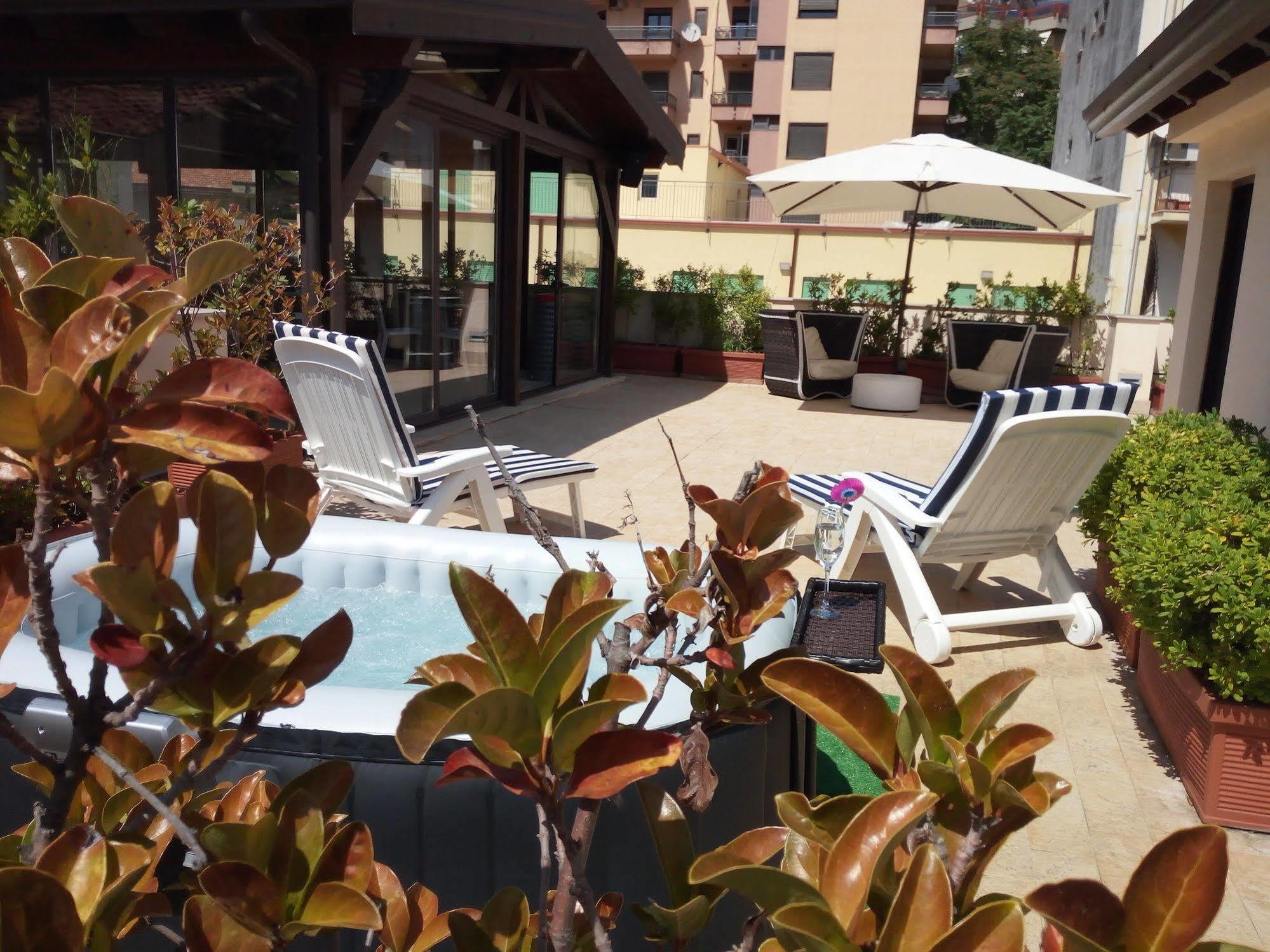 Hotel Residence Empedocle Messina Exterior photo