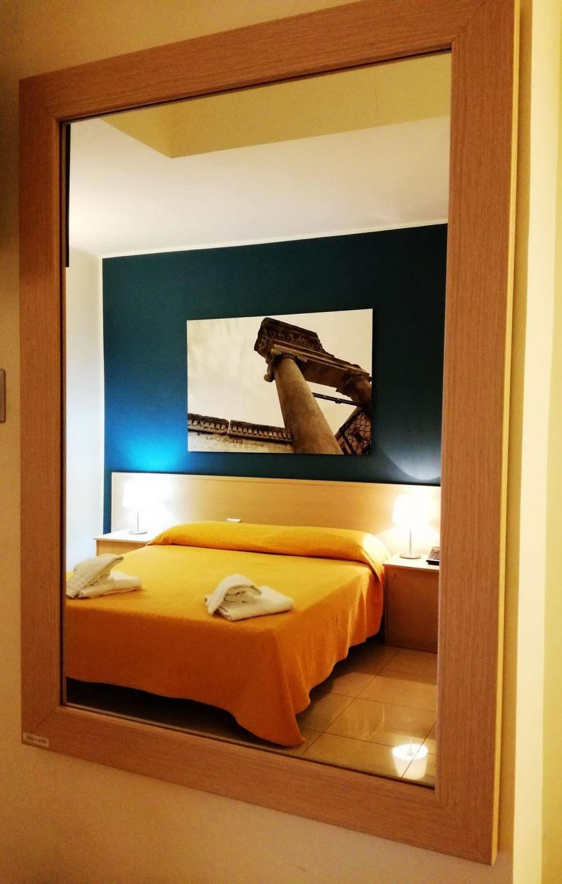 Hotel Residence Empedocle Messina Exterior photo